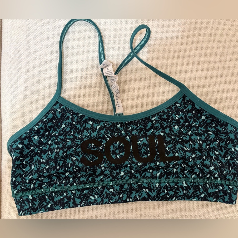 Lululemon sports bra/ soul cycle size 8
